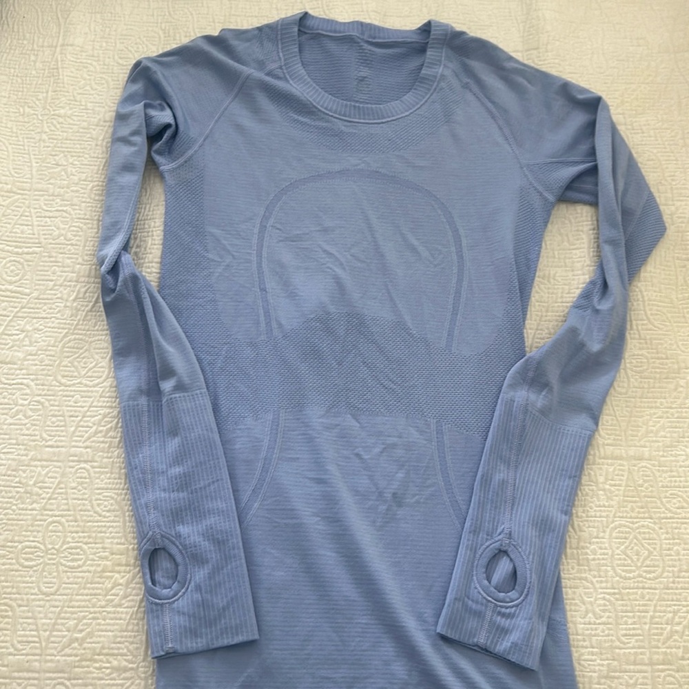 Lululemon Swiftly Run Tech Long sleeve hip length